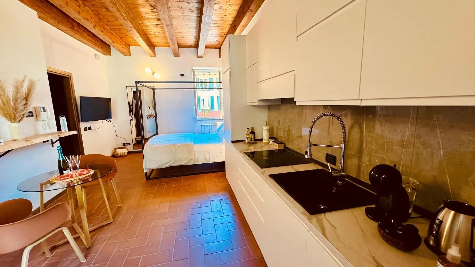 Slim Apartment#20 - Montorfano Lake Apartment